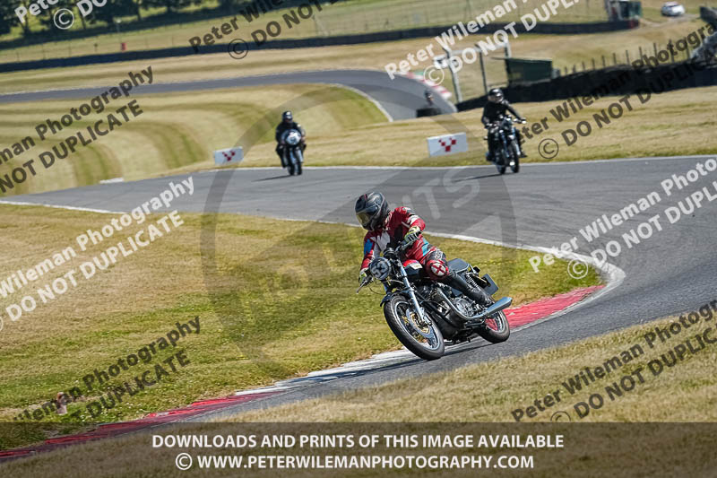 cadwell park;cadwell park photographs;cadwell trackday photographs;enduro digital images;event digital images;eventdigitalimages;peter wileman photography;racing digital images;trackday digital images;trackday photos